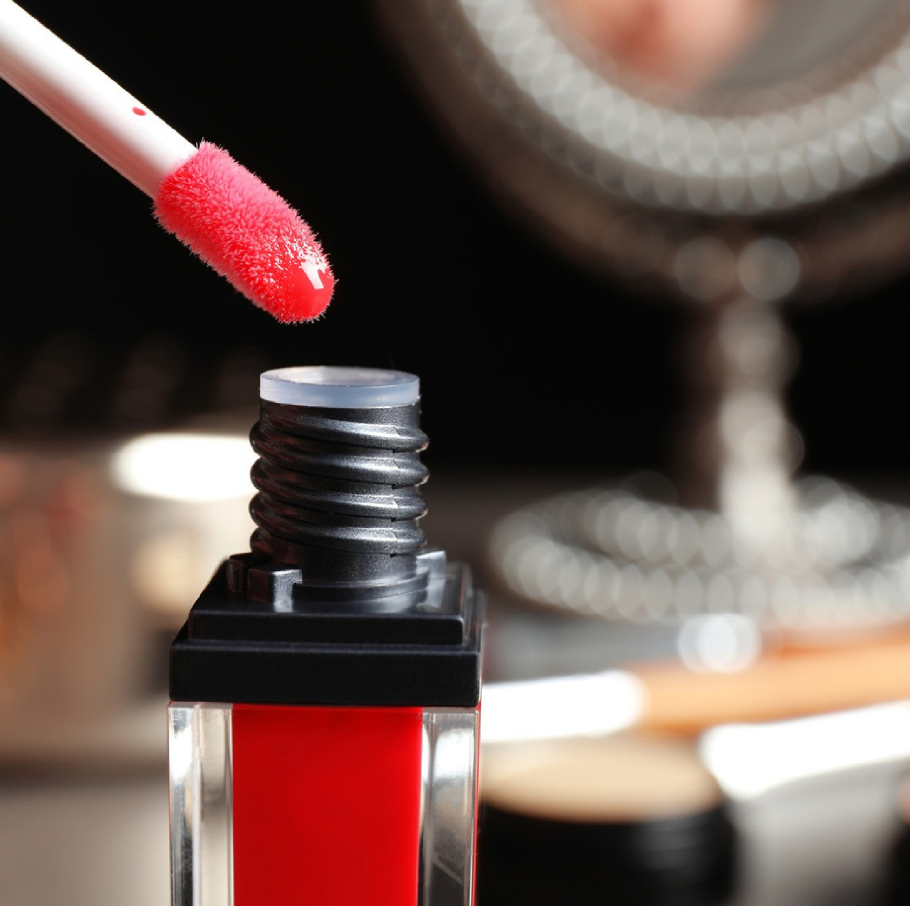 Flüssige Lippenstifte